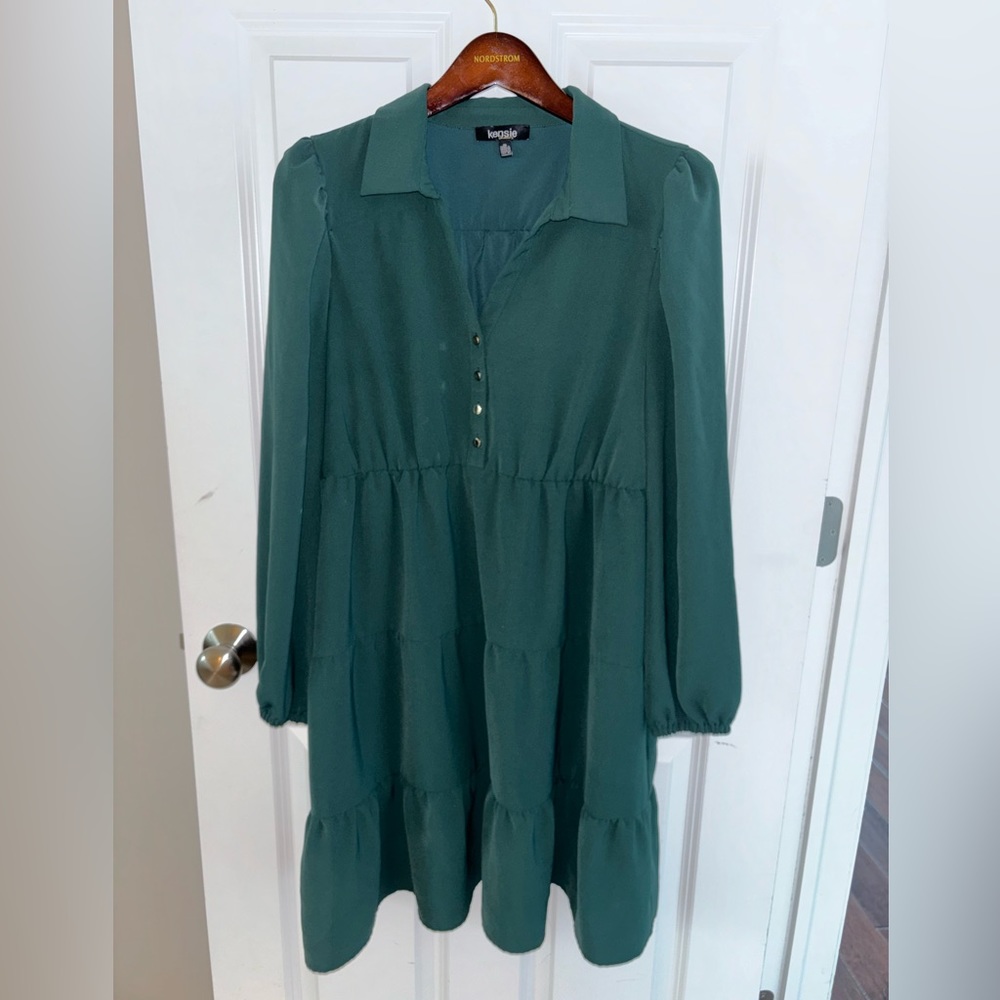 Kensie Forest Green empire cut dress, Size 10.